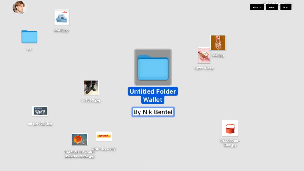 The Untitled Folder Wallet home page which looks like a Mac desktop